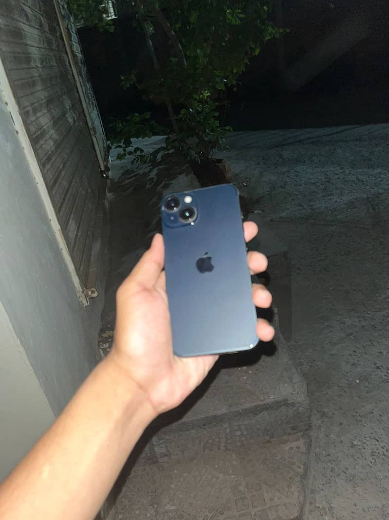 Apple iPhone 14 2