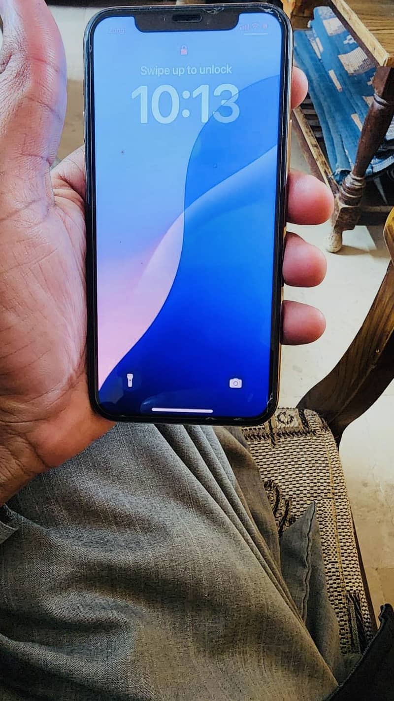Apple iPhone 11 Pro 2