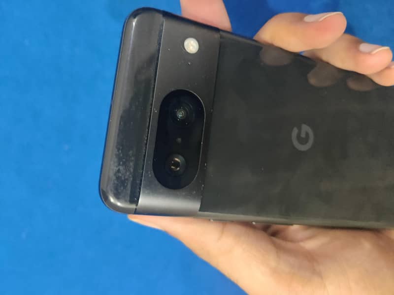 Google Pixel 8 6