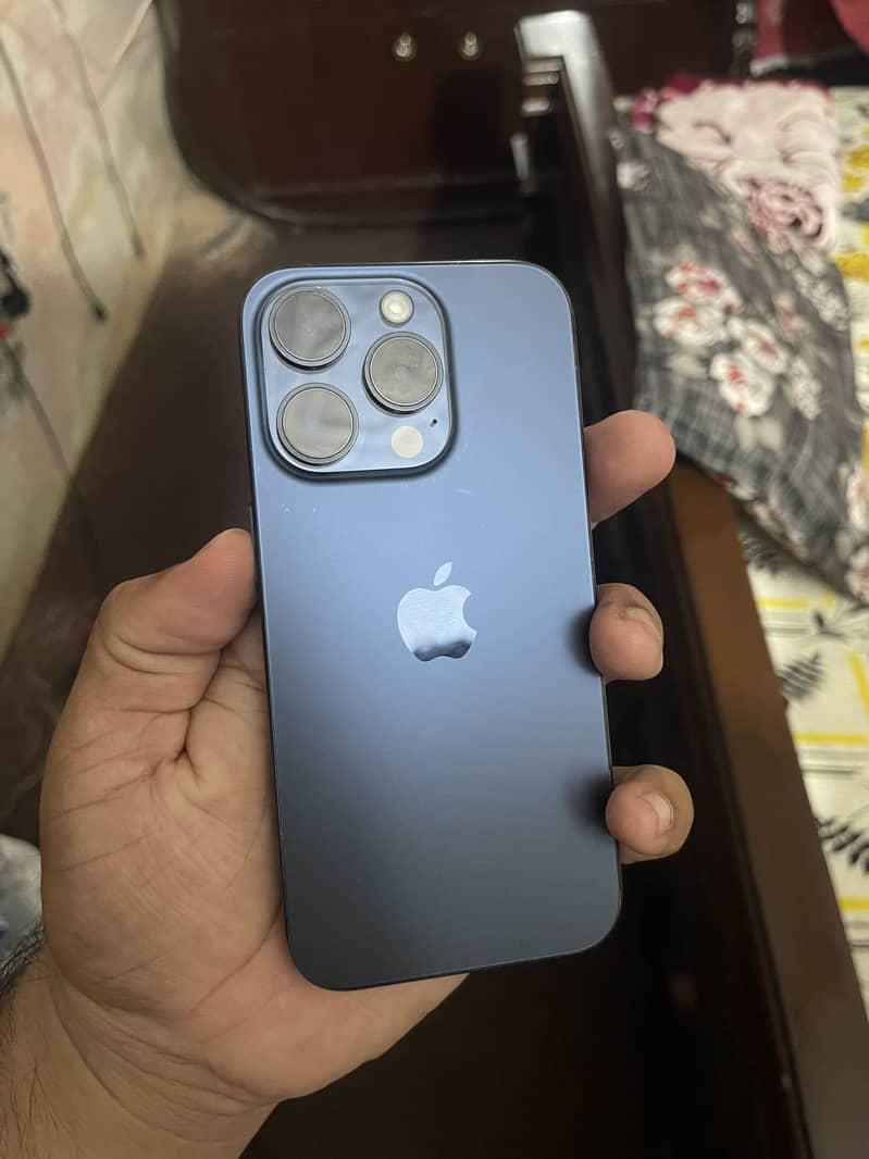 Apple iPhone 15 Pro 1