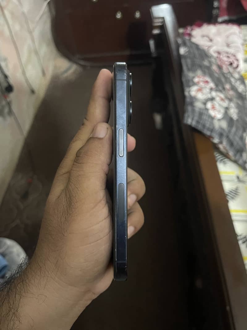 Apple iPhone 15 Pro 5