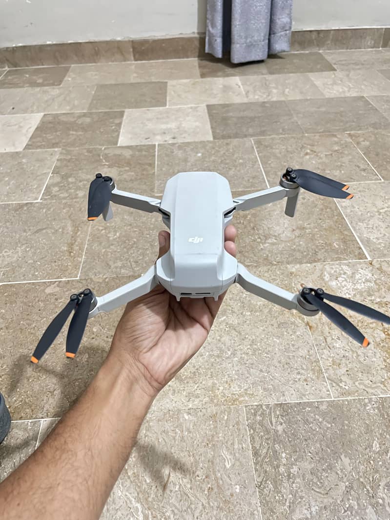 DJI mini combo drone 0