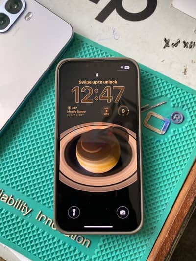 Apple iPhone 14