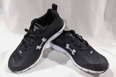 Under Armour Shoes – Like New