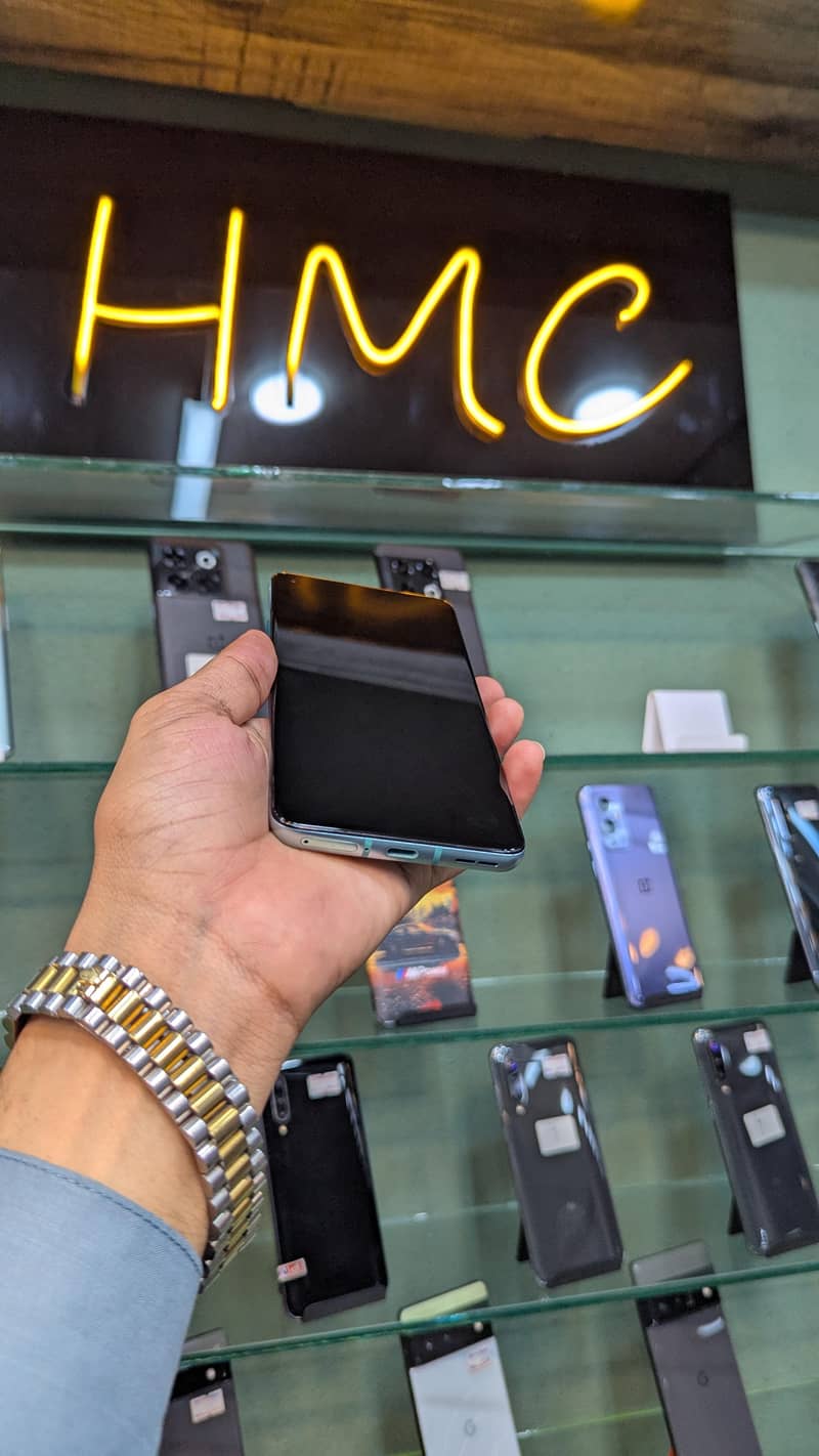 One Plus 8T 5