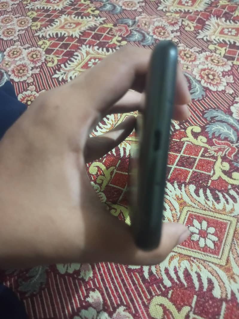 Nokia C30 1