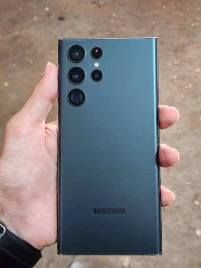 Samsung Mobile S22 Ultra best for camera and gaming