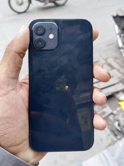 Apple iPhone 12