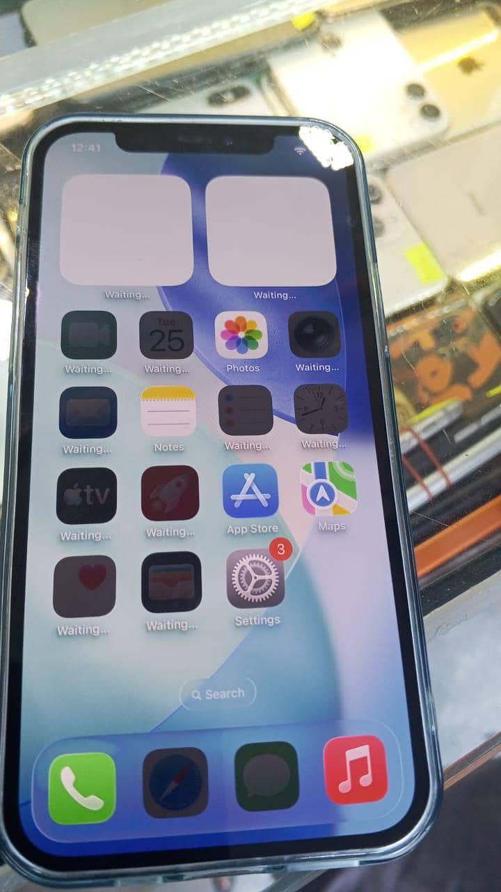 Apple iPhone 12 3