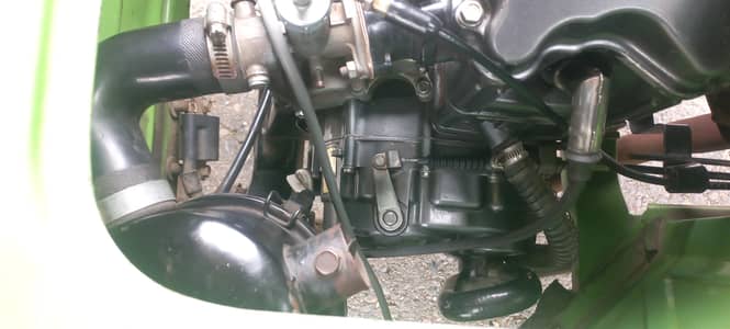 auto rickshaw new Asia 10 by 10 engine okay all okay new tyre new