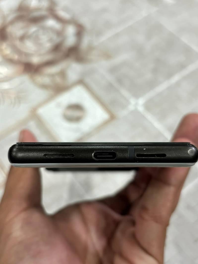 Google Pixel 6 4