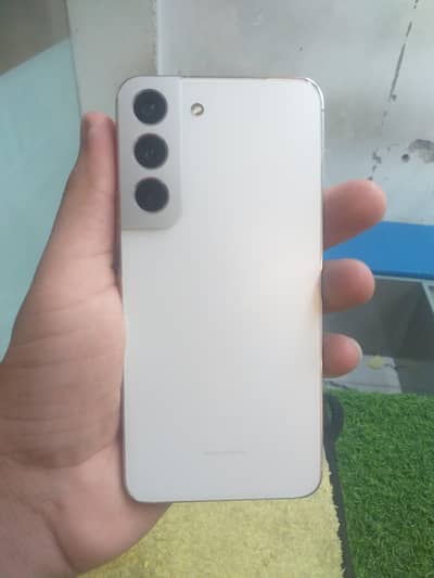 Samsung Mobile S22