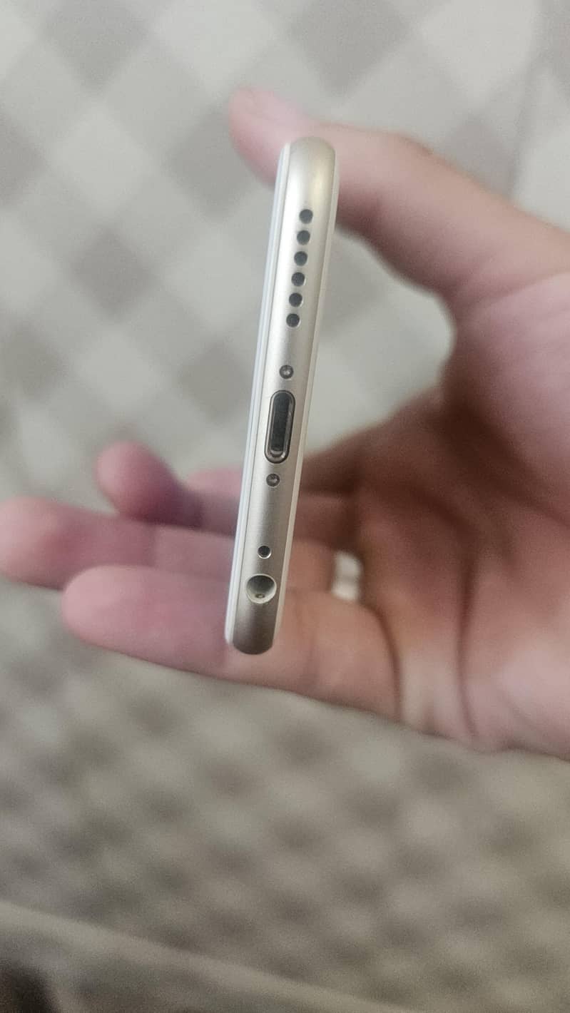 Apple iPhone 6 2