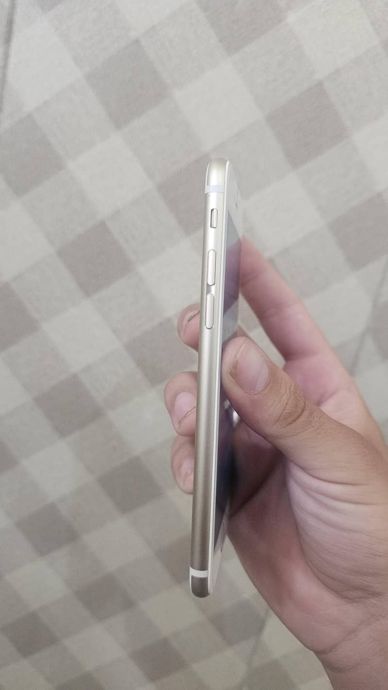 Apple iPhone 6 3