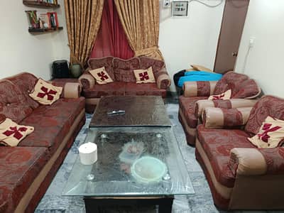 7 seater sofa set available