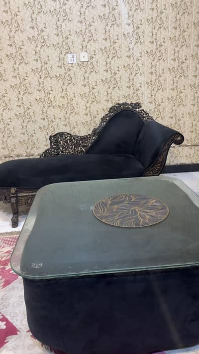 Pure Wooden Black poshish dewaan with Medium size Table