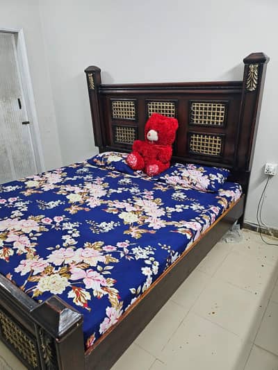 King size bed with Mattress for sale