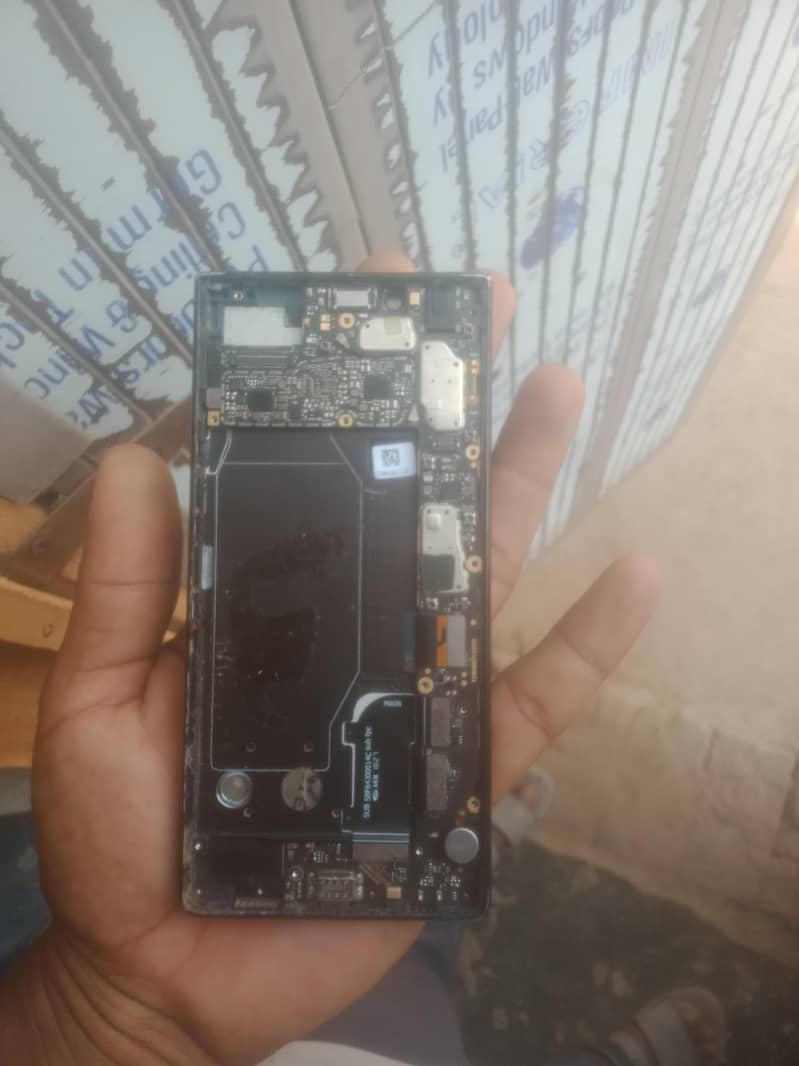 BlackBerry KEY2 5