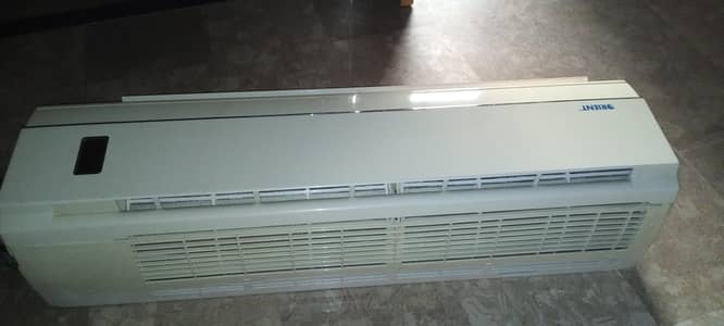 laptop and orient ac