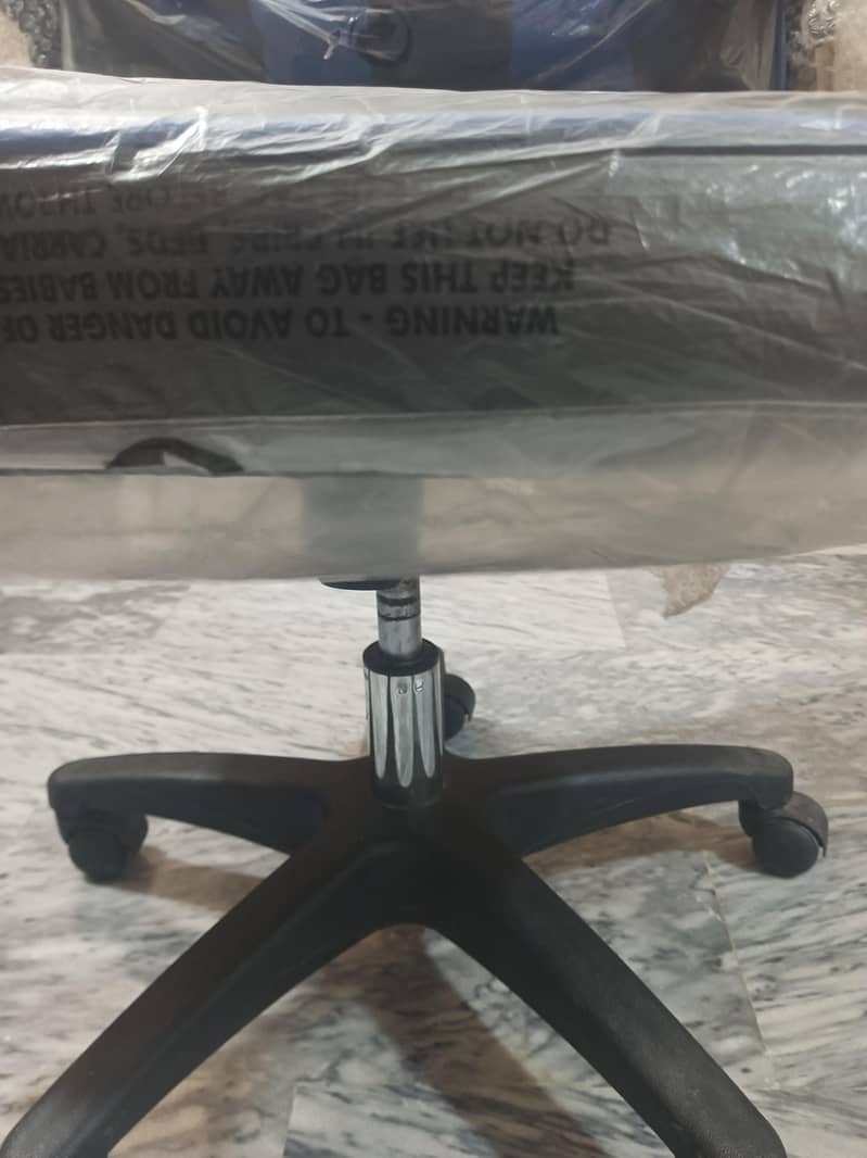 Gaming/Computer chair 4