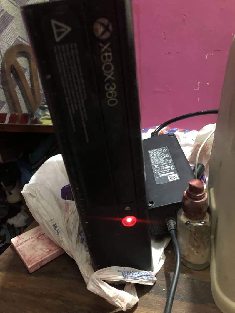 Xbox 360 slim model 7