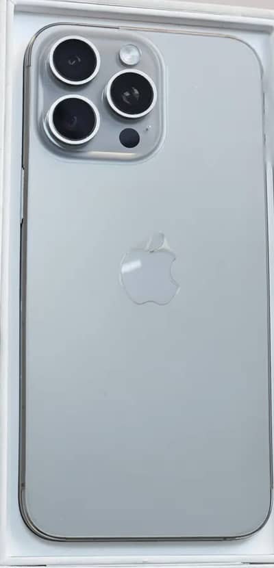 Apple iPhone 15 Pro Max