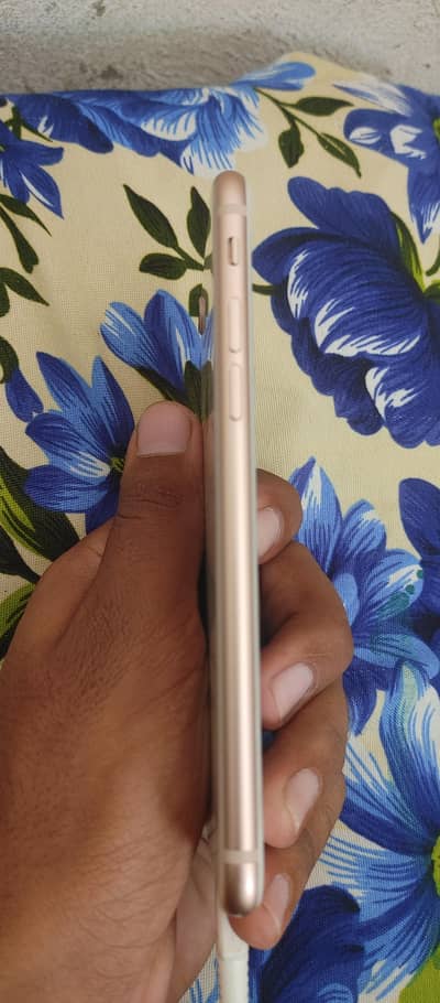 Apple iPhone 8