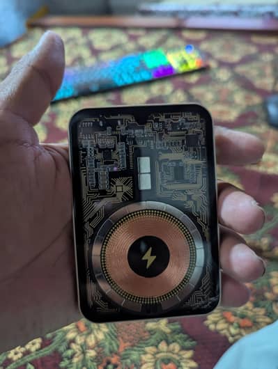 slim, aluminum-bodied magnetic wireless power