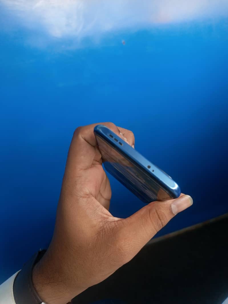 Xiaomi Redmi Note 10S 4