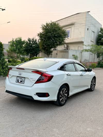 Honda Civic Oriel 2017