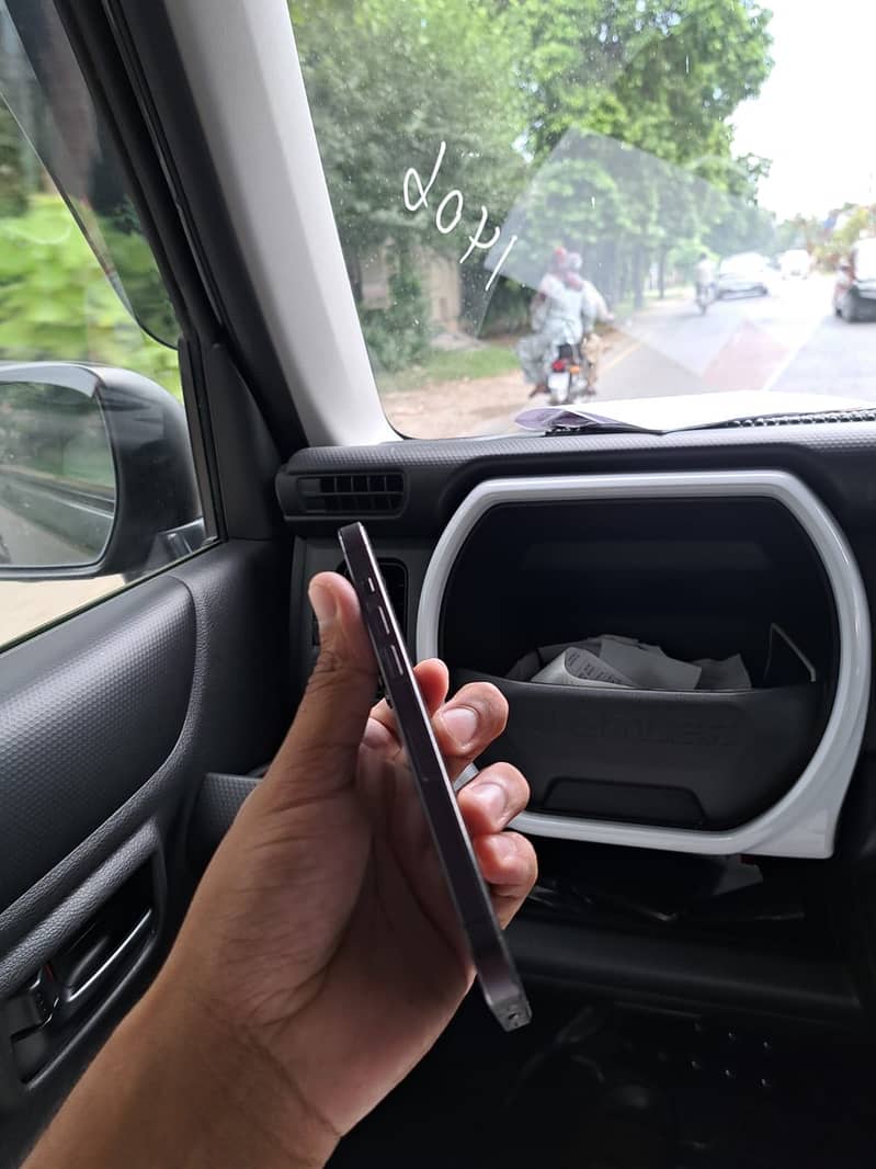 Apple iPhone 14 Pro 4