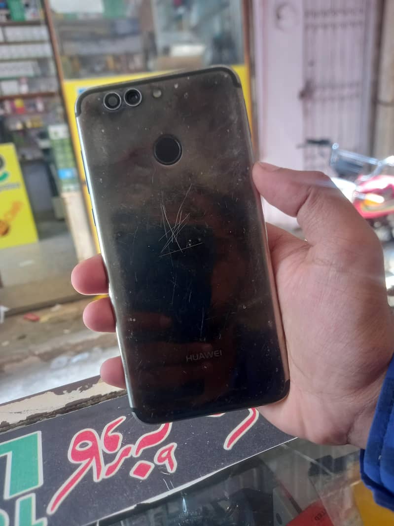 Huawei Nova 2 plus 3