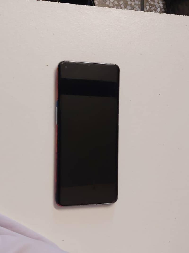 One Plus 9pro5G 1