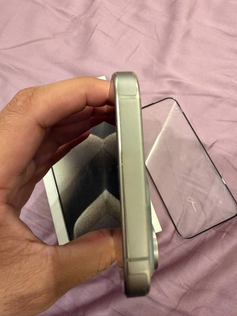 Apple iPhone 15 Pro Max Factory Unlocked Non-PTA  88% Battery 1