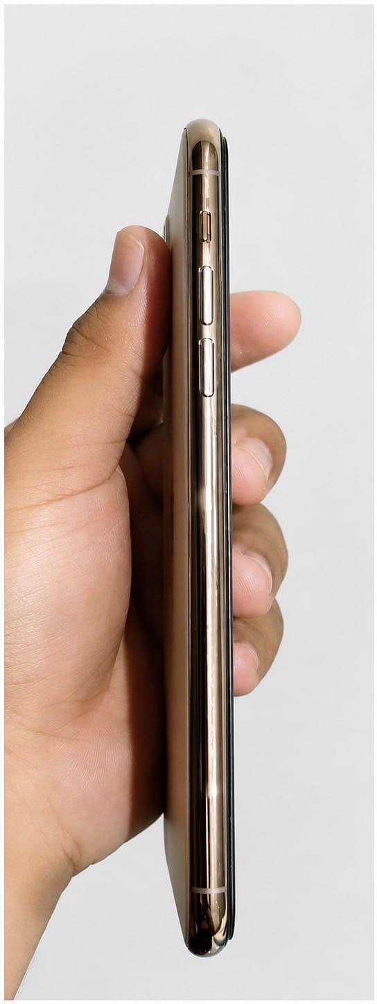Apple iPhone 11 Pro Max 1