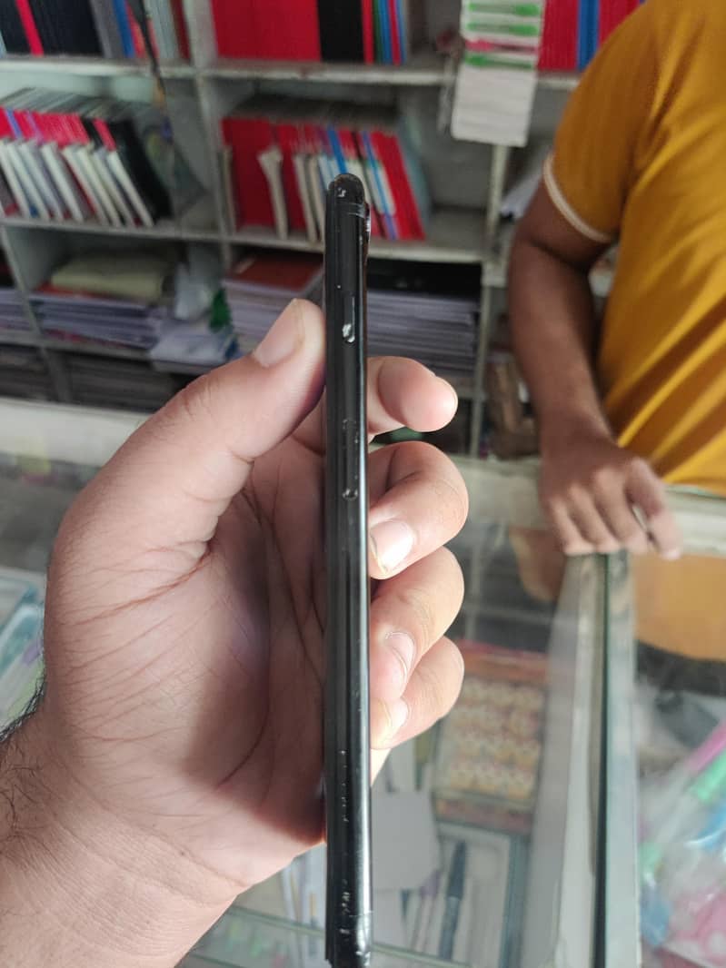 Apple iPhone 7 Plus 3