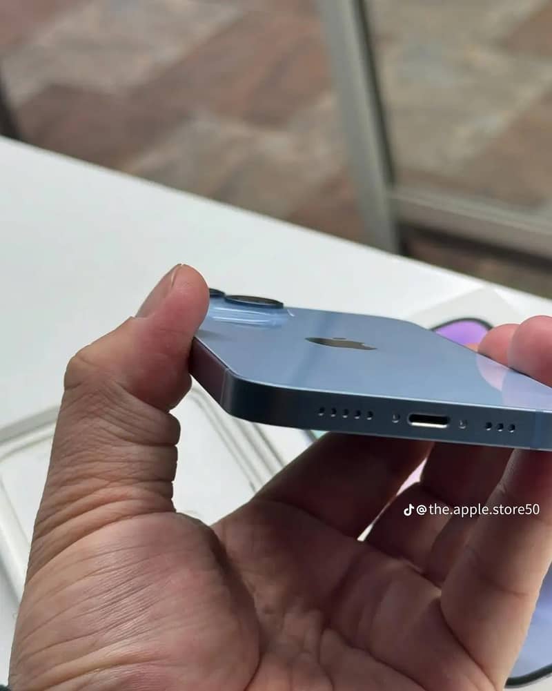 Apple iPhone 14 0
