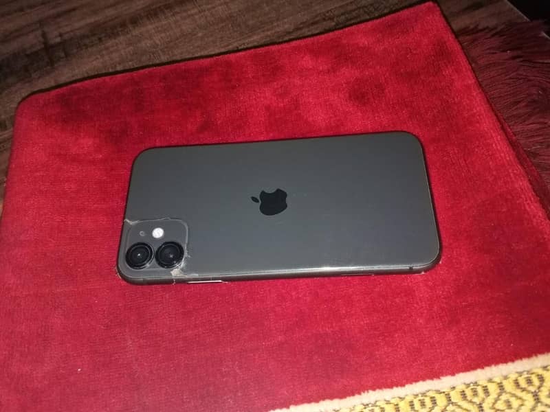 Apple iPhone 11 3
