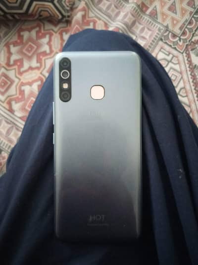 Infinix Hot 8