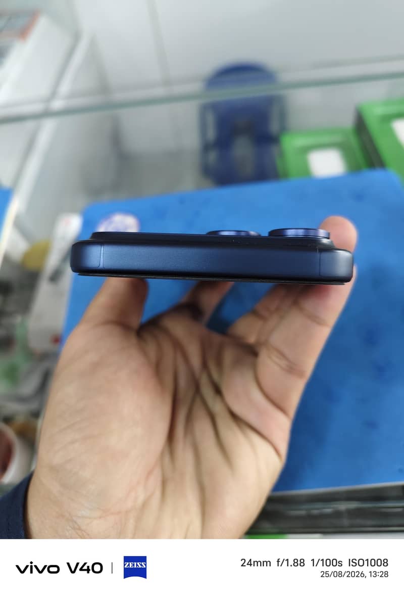 Apple iPhone 17 Pro Max 4