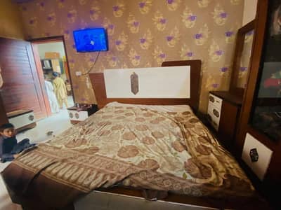 Akhrot Wood Complete Bedroom Set For Sale