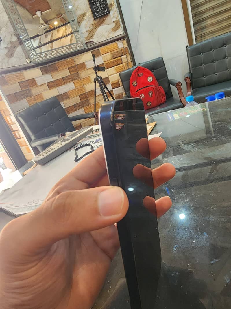 Apple iPhone 15 pro max 1