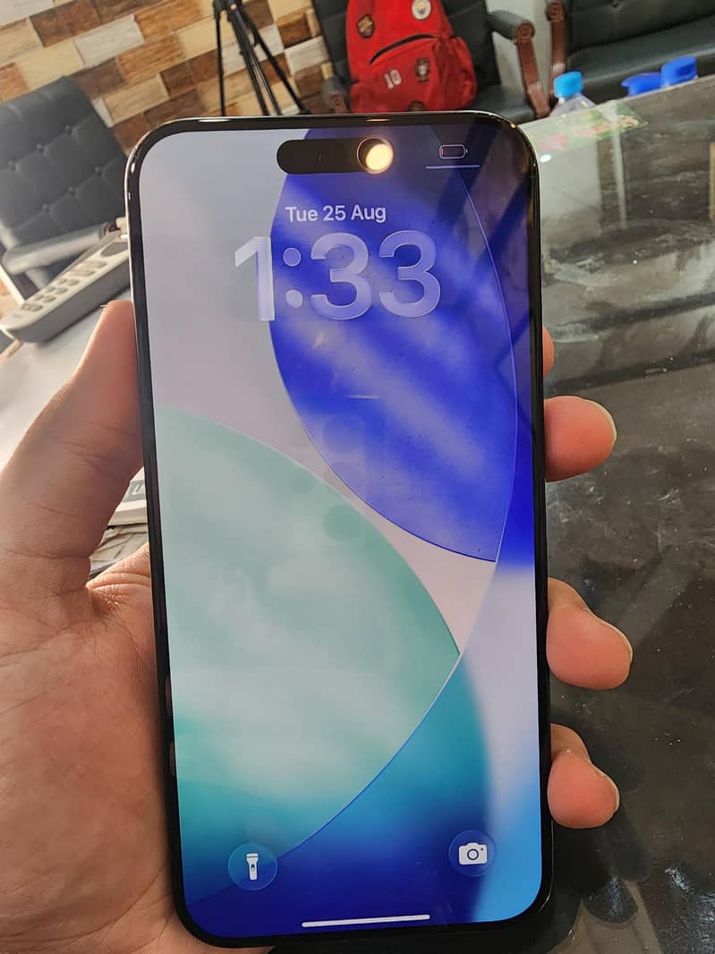 Apple iPhone 15 pro max 2