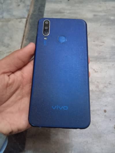 Vivo Y15