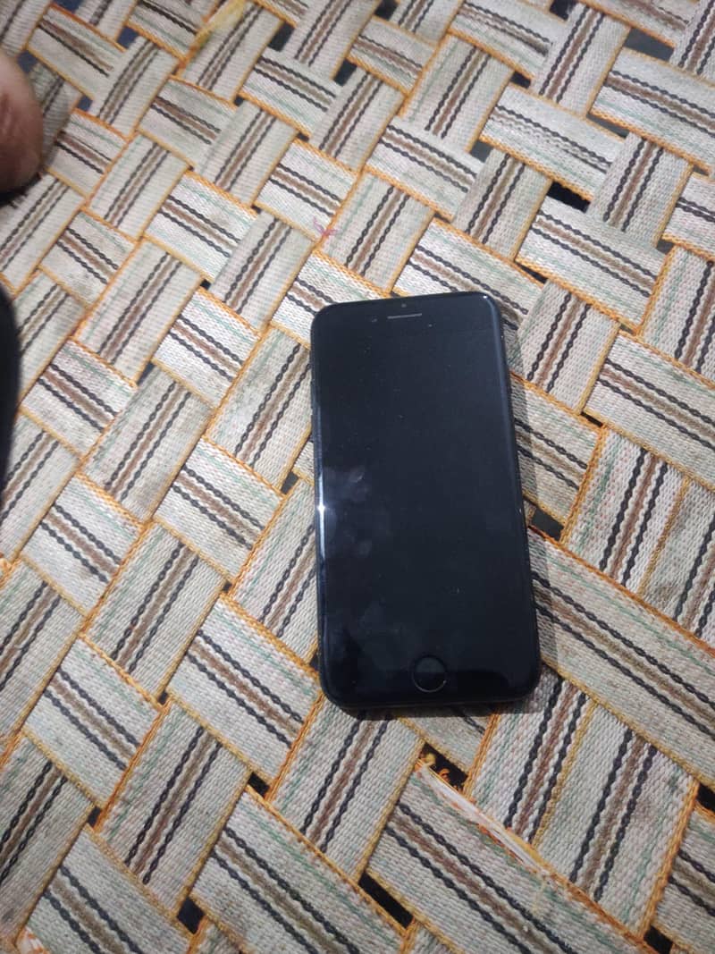 Apple iPhone 7 9
