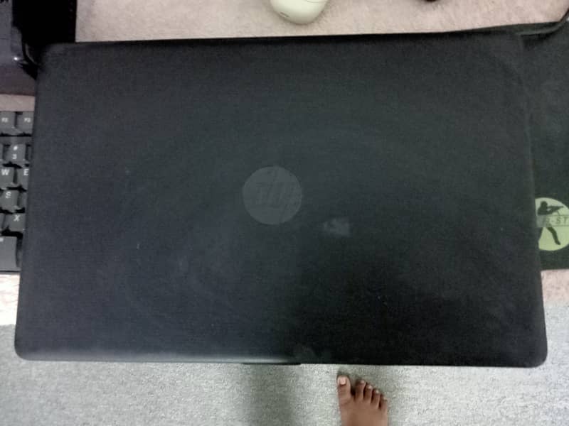 Laptop 0