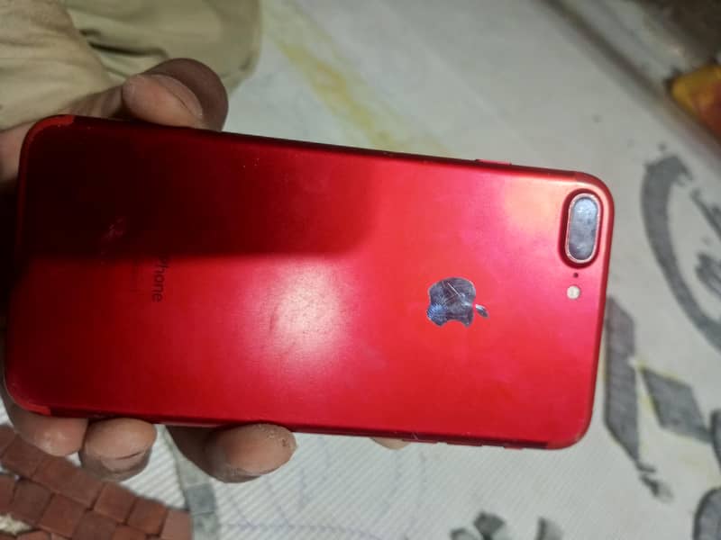 Apple iPhone 7 Plus 3