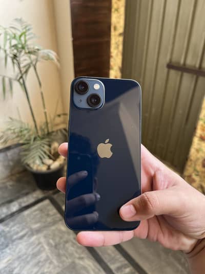 iPhone 13 with Apple warranty 10/10
