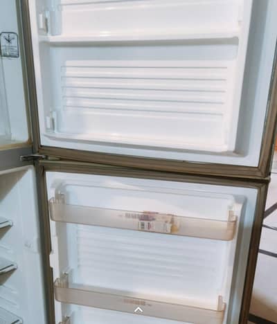 DAWLLENCE FRIDGE