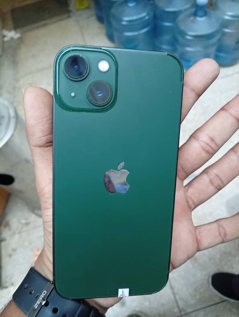 iPhone 13 1